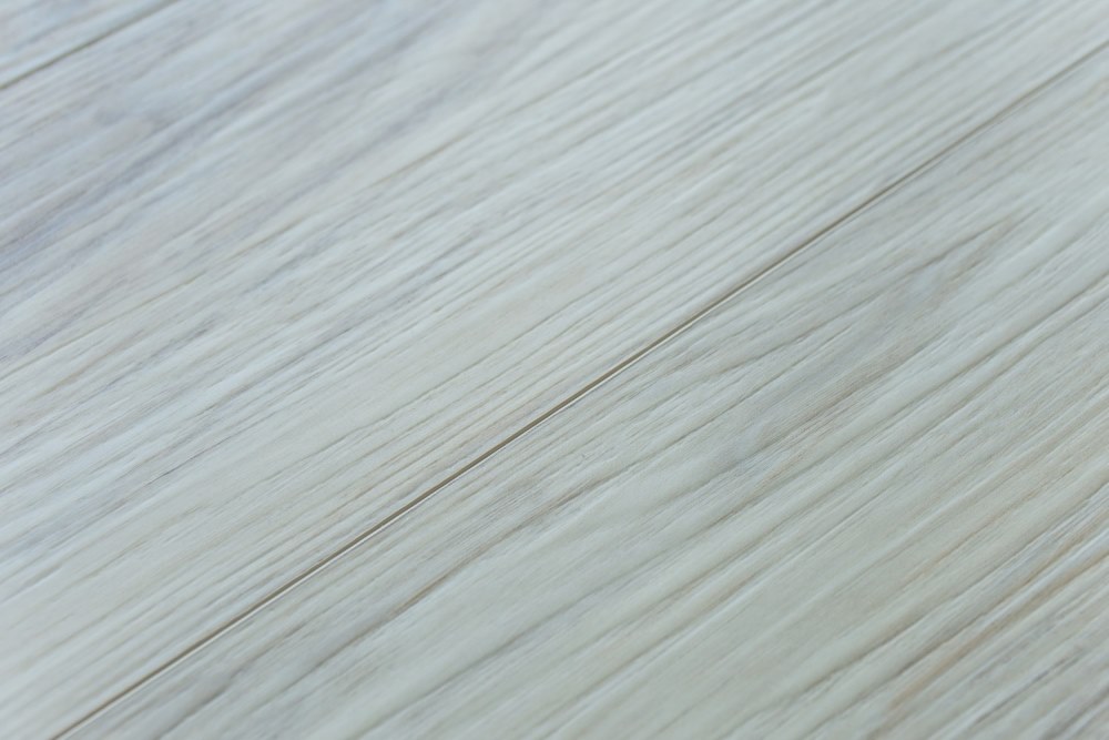 Замковая ПВХ плитка "Art Tile" Клён Жемчужный (1220*152*5 мм) — купить в Севастополе