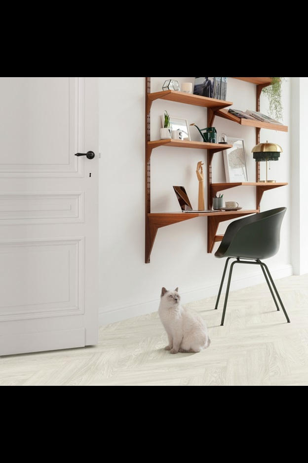 Замковая ПВХ плитка Laurel Oak 51104 (630*126*6 мм) — купить в Севастополе