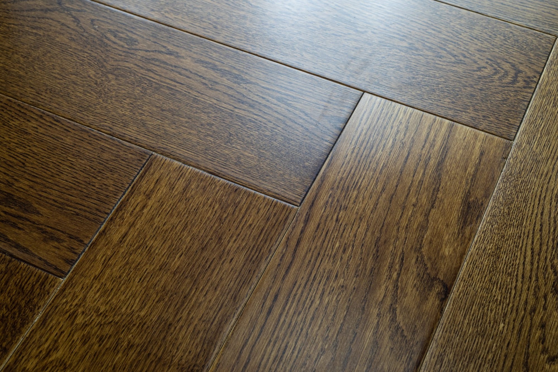 Инженерный паркет «Damy Floor» Ореховый (укладка елочкой) — купить в Севастополе