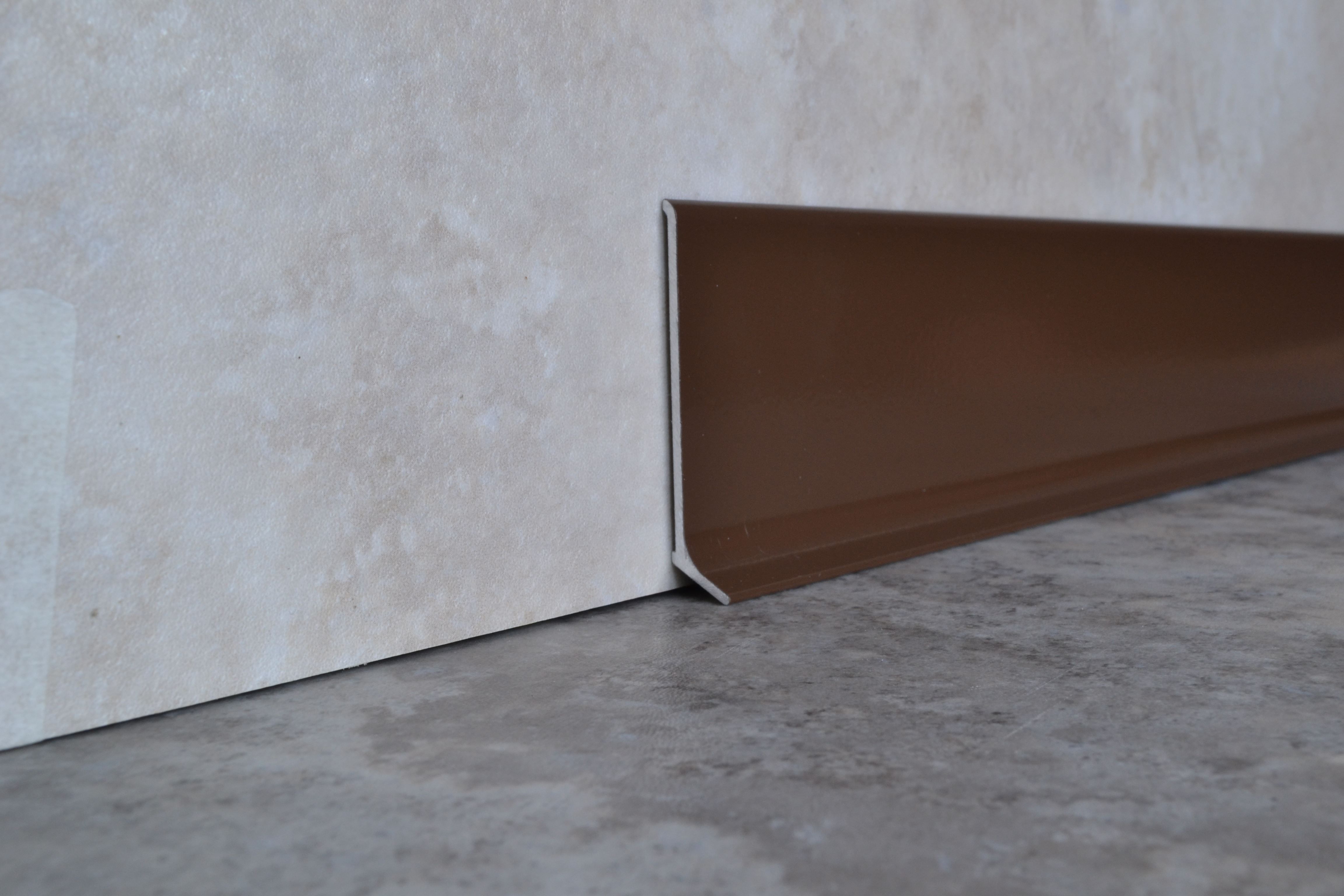 Плинтус алюминиевый L-образный шоколад (2500*11*60 мм) — купить в Севастополе