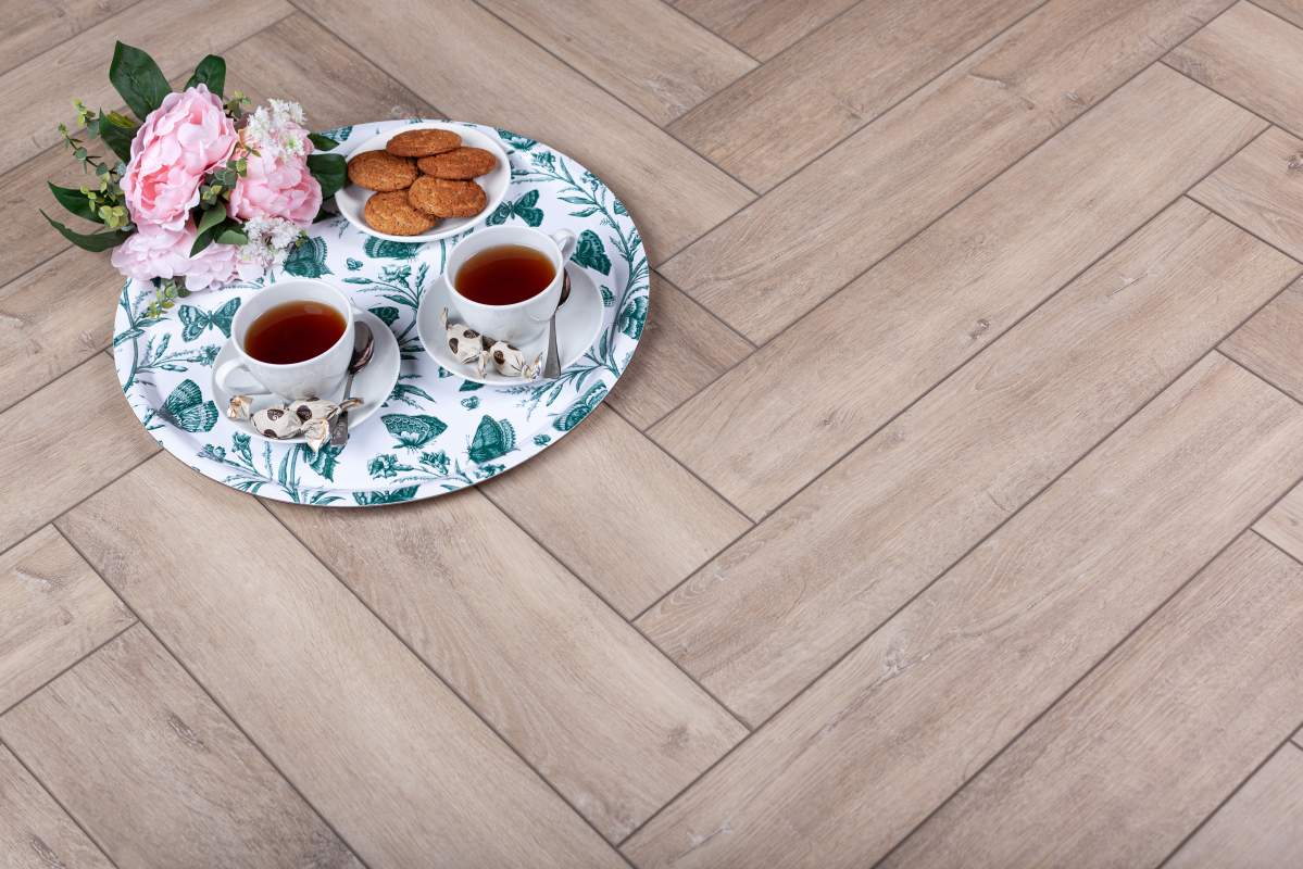 Замковая ПВХ плитка "Aberhof" Carmelita 0532 (615*123*5 мм) — купить в Севастополе