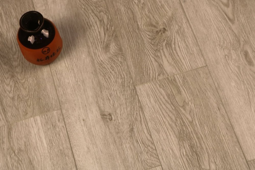 LVT плитка "Profield" Дуб Мадейра (915,4*152,4*2,5 мм) — купить в Севастополе