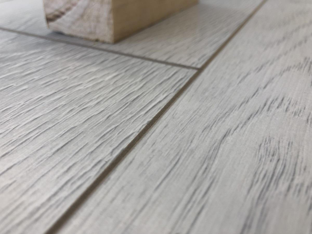 Ламинат "SunFloor" 8/32 4V Вяз Бейкер 36 (1380*193*8 мм) — купить в Севастополе