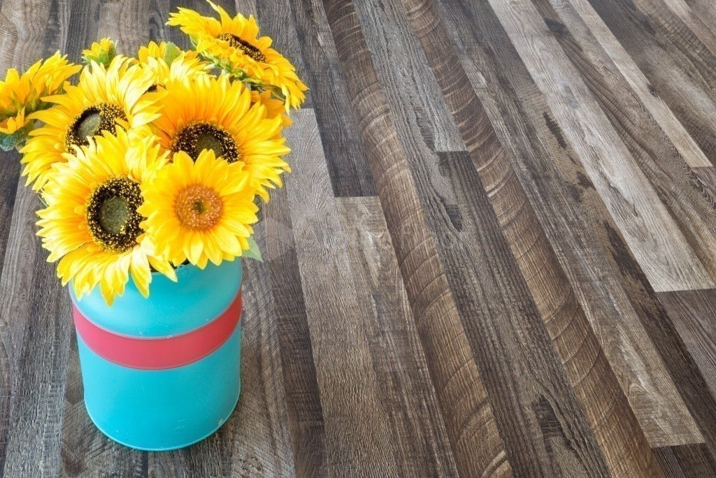 Кварцвиниловая плитка "Alpine Floor" Орех Состаренный (1219*184*3мм) — купить в Севастополе