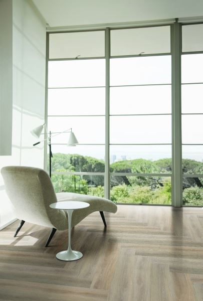 Кварцвиниловая плитка "LG" Орешник классический (1200*180*2 мм) — купить в Севастополе