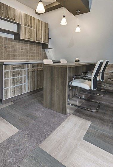 Плитка ПВХ "Tarkett" New Age Serenity (914,4*101,6*2,1 мм) — купить в Севастополе